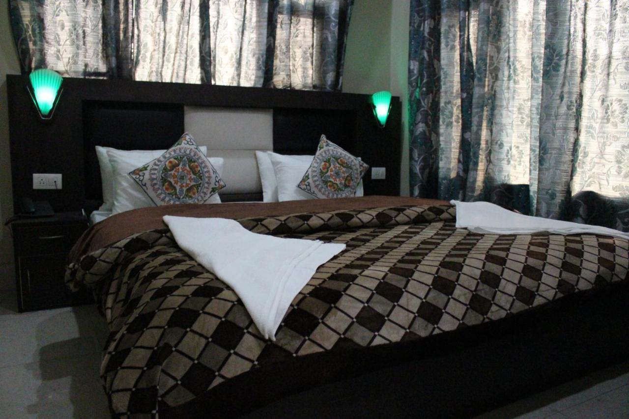 Hotel Samar Srinagar  Luaran gambar
